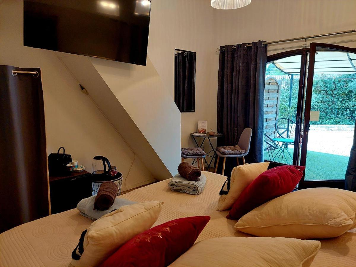 Les Jardins D'Eleusis Bed & Breakfast Murs  Bagian luar foto